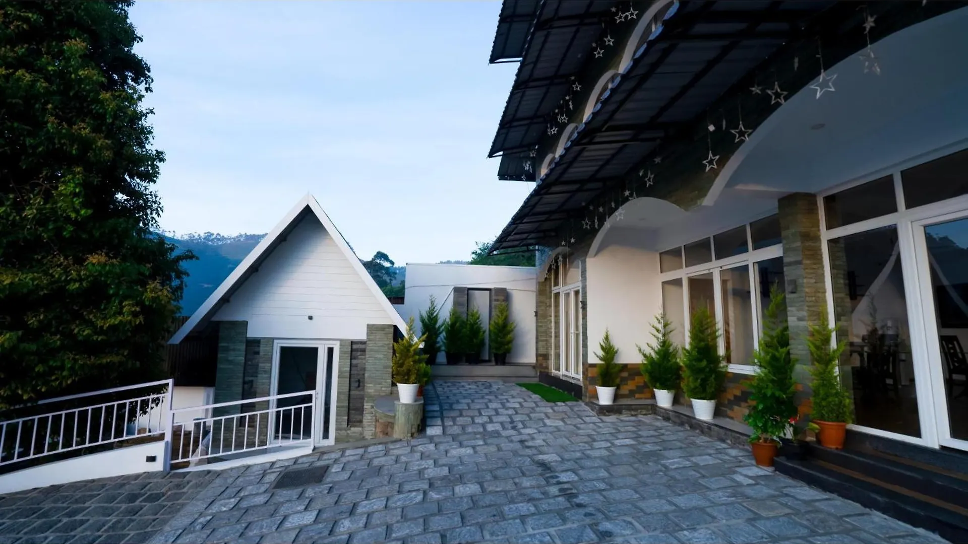 Hotel Carmel Top Munnar
