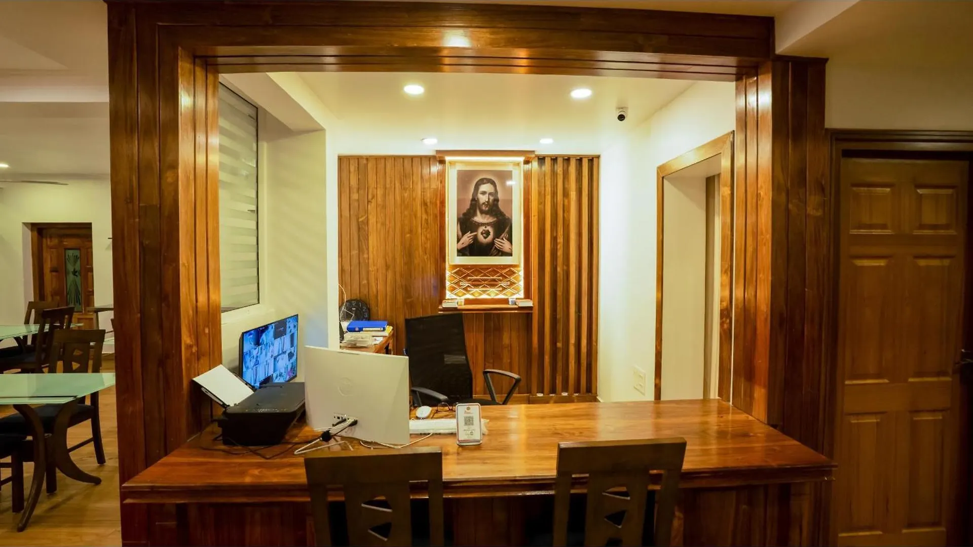 Carmel Top Munnar Hotel